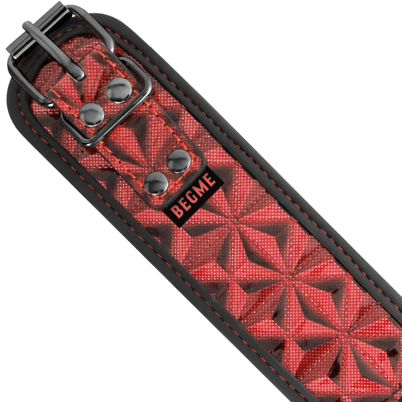 Collier BDSM Rouge avec Pinces à Tétons Doublure Néoprène Réglable - Begme