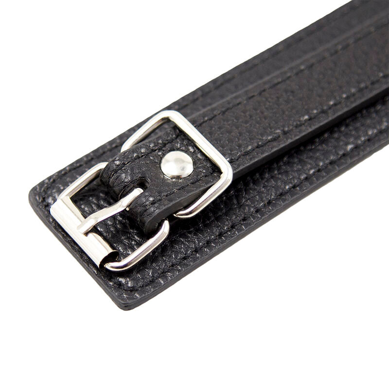 Halskette mit Schlangenmuster