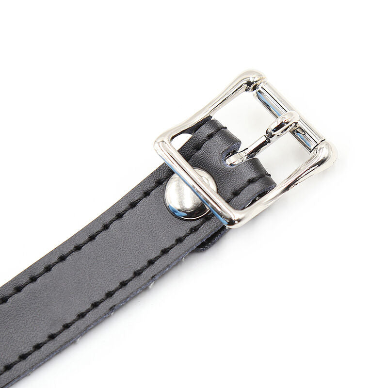 Silikon-Ballknebel mit Ledergürtel (Schloss inklusive)