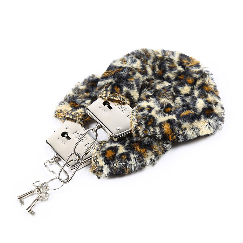 Samtgefütterte Metallmanschetten