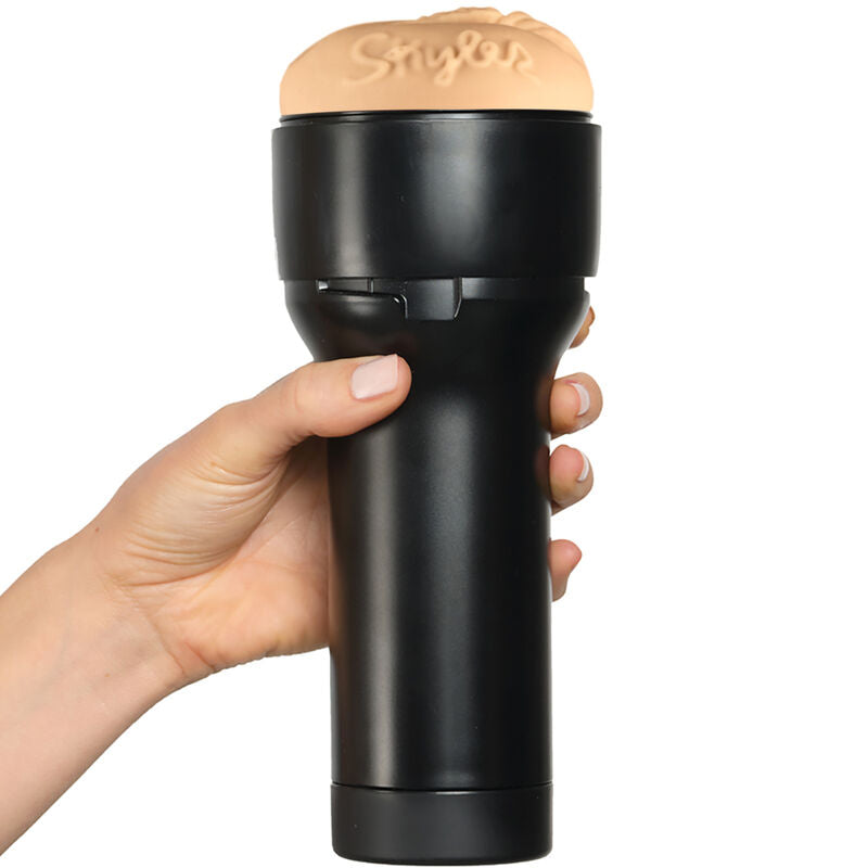 Fühlen Sie die Powerblow-kompatiblen Stroker der Skyler Lo Stars-Kollektion