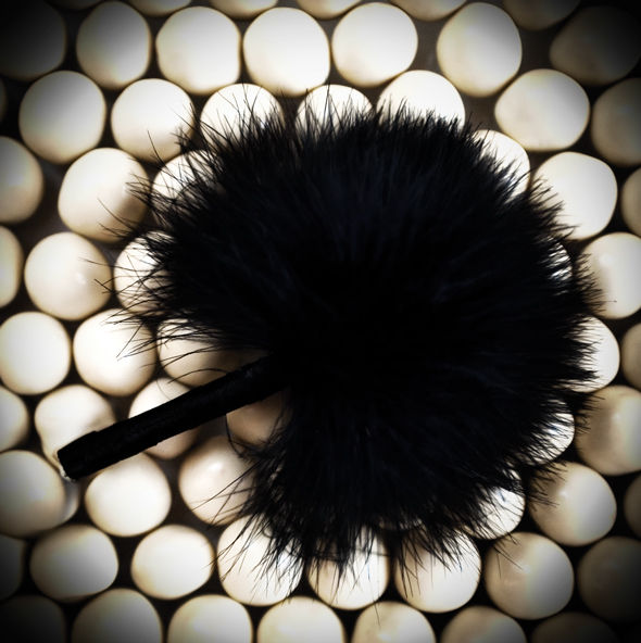 SCHMUCK - STIMULIERENDER STIFT FÜR KLEINE SÜSSIGKEITEN