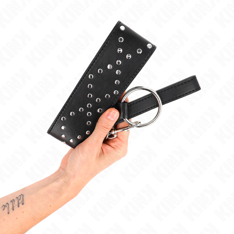 KINK - 65 CM HALSBAND MIT LEINE UND SILBERNEN NIETEN, MODELL 3, VERSTELLBAR 36-43 CM X 5 CM