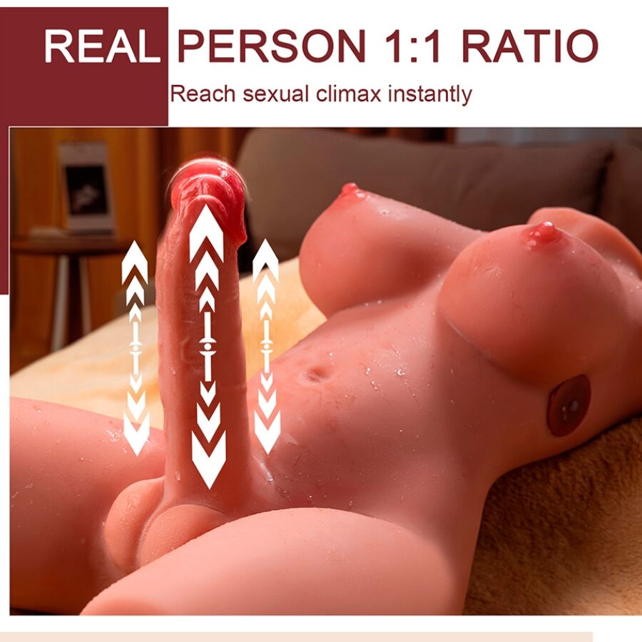 XISE - MIAH LADY BOY WEIBLICHER TORSO MIT VIBRIERENDER UND DRÜCKBAREM DILDO 55 CM