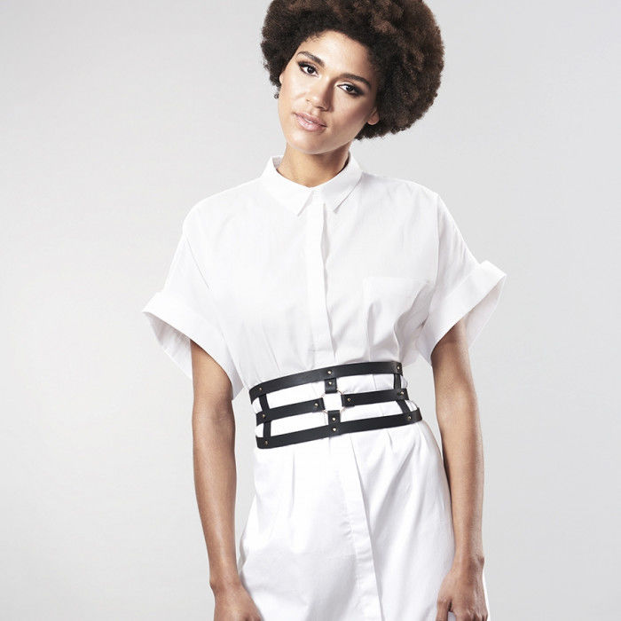 SCHMUCK - INDISCRETE LABYRINTH-GÜRTEL MIT SCHWARZEM ARMBAND