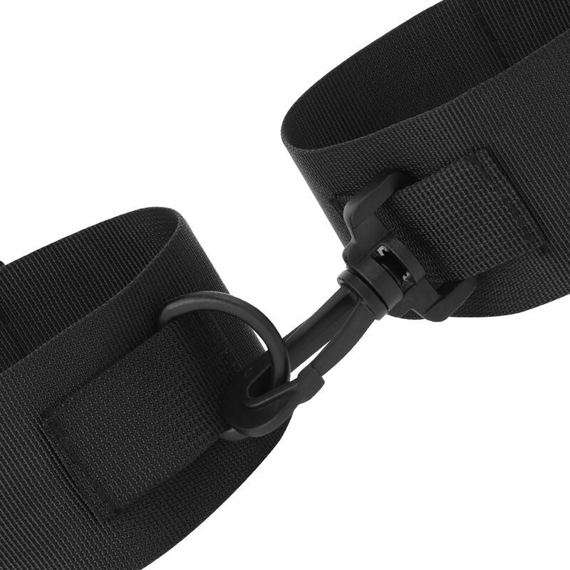 DUNKELHEIT - SCHWARZE NYLON-KNÖCHEL